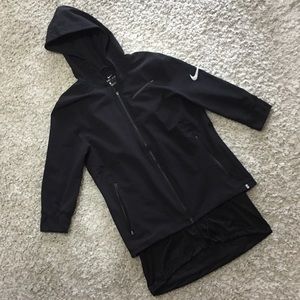 kyrie irving jacket nike